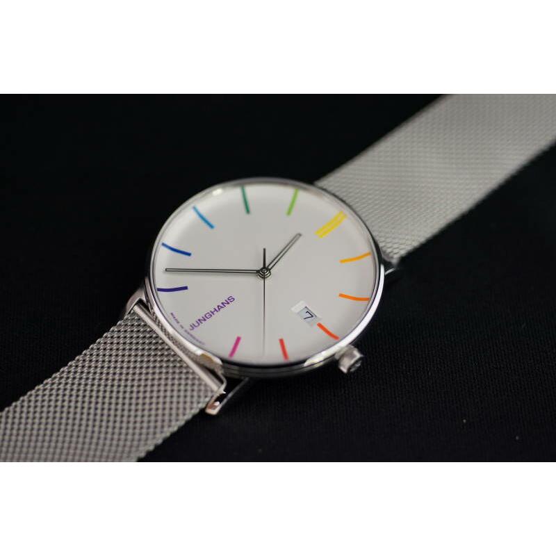 国内正規品ドイツ製ユンハンス FORM A Bauhaus Edition　世界限定1000本　バウハウス・デッサウ100周年を記念モデル　クォーツ　ホワイト文字盤 41 4580 44の画像