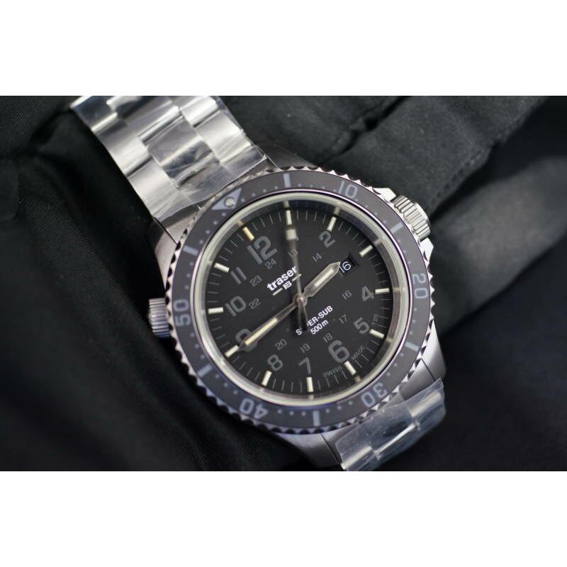 Traser【トレーサー】500ｍ防水　プロダイバーモデル　ヘリウムエスケープバルブ　46ミリケース　ブラック文字盤　スイス製　国内正規品【9031591】の画像