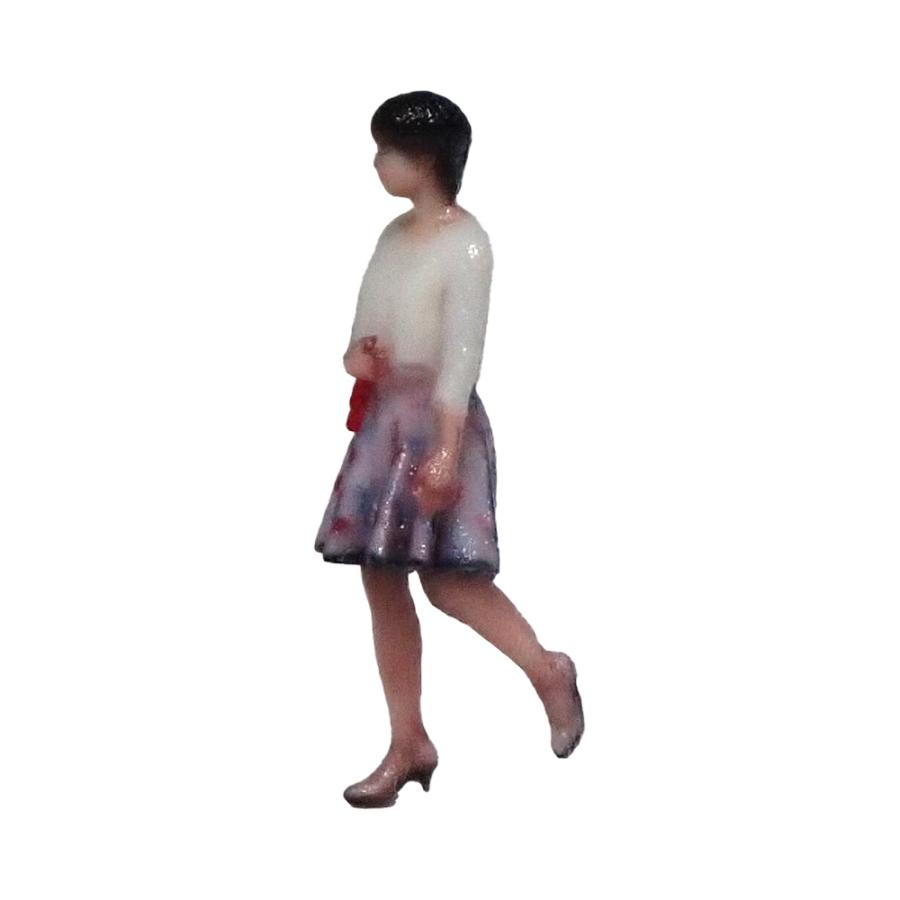 080-00001　赤いハンドバッグを持って街を歩くスカートの女性　：タイニーテイルズ　着色済み完成品　HO(1/80)｜sakatsu｜02
