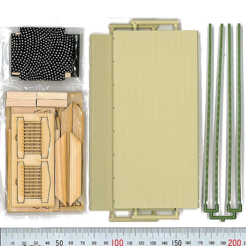 檜の座卓と座椅子のセット ：コバーニ 未塗装キット 1/12スケール WZ