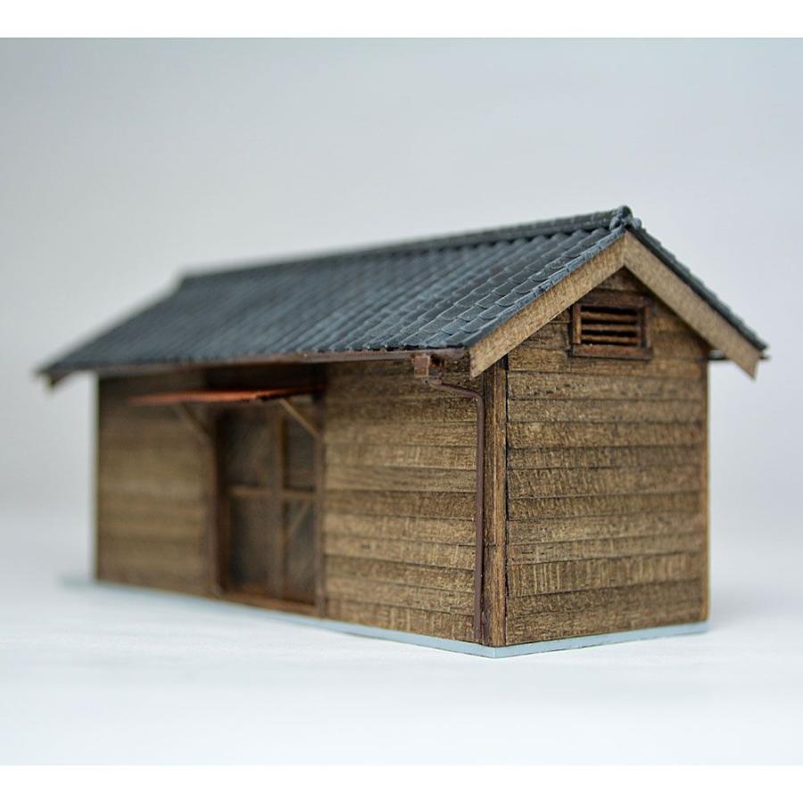 小さな倉庫（瓦屋根）2 ：匠ジオラマ工芸舎 塗装済完成品 HO(1/80