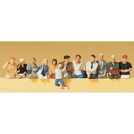 座っている乗客(足ナシ) ：プライザー 塗装済完成品 HO(1/87) 10386