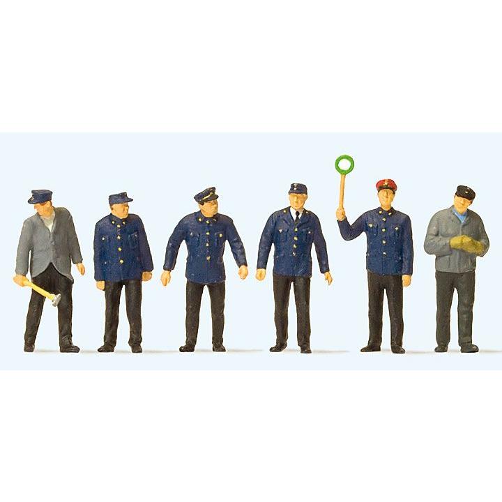 1950年代のドイツ鉄道職員 ：プライザー 塗装済完成品 HO(1/87) 10584