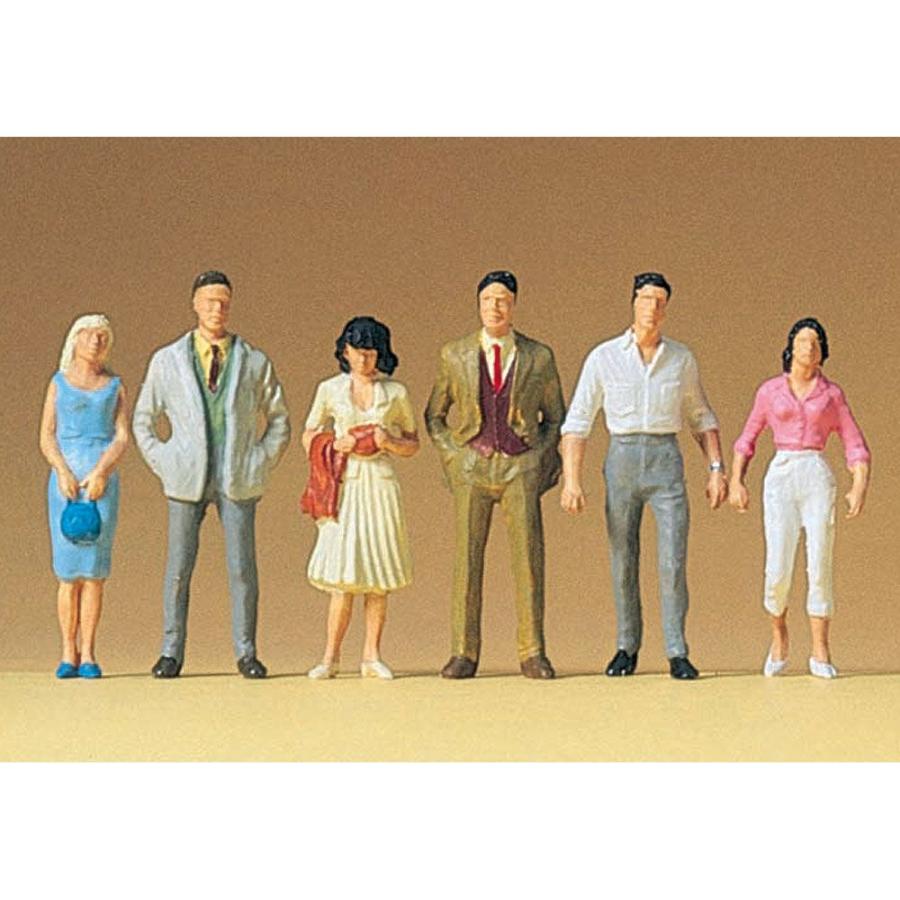 通行人 ：プライザー 塗装済完成品 1/72 72400 : さかつうヤフー店