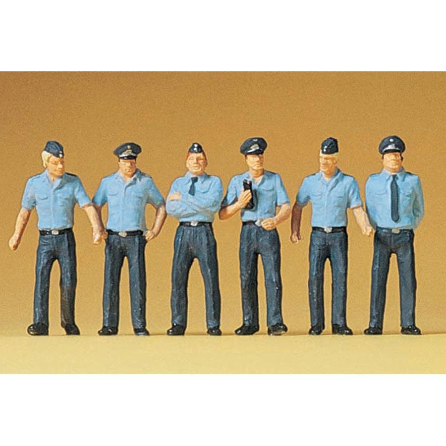 夏服のドイツ空軍 ：プライザー 塗装済完成品 1/72 72407 : さかつう