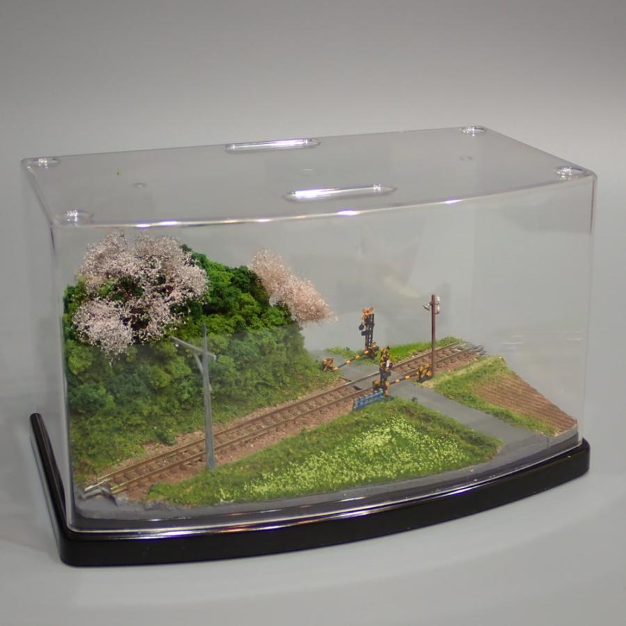 3台限定】Nゲージ ミニレイアウト 春の踏切 ：KDF 塗装済完成品 1/150