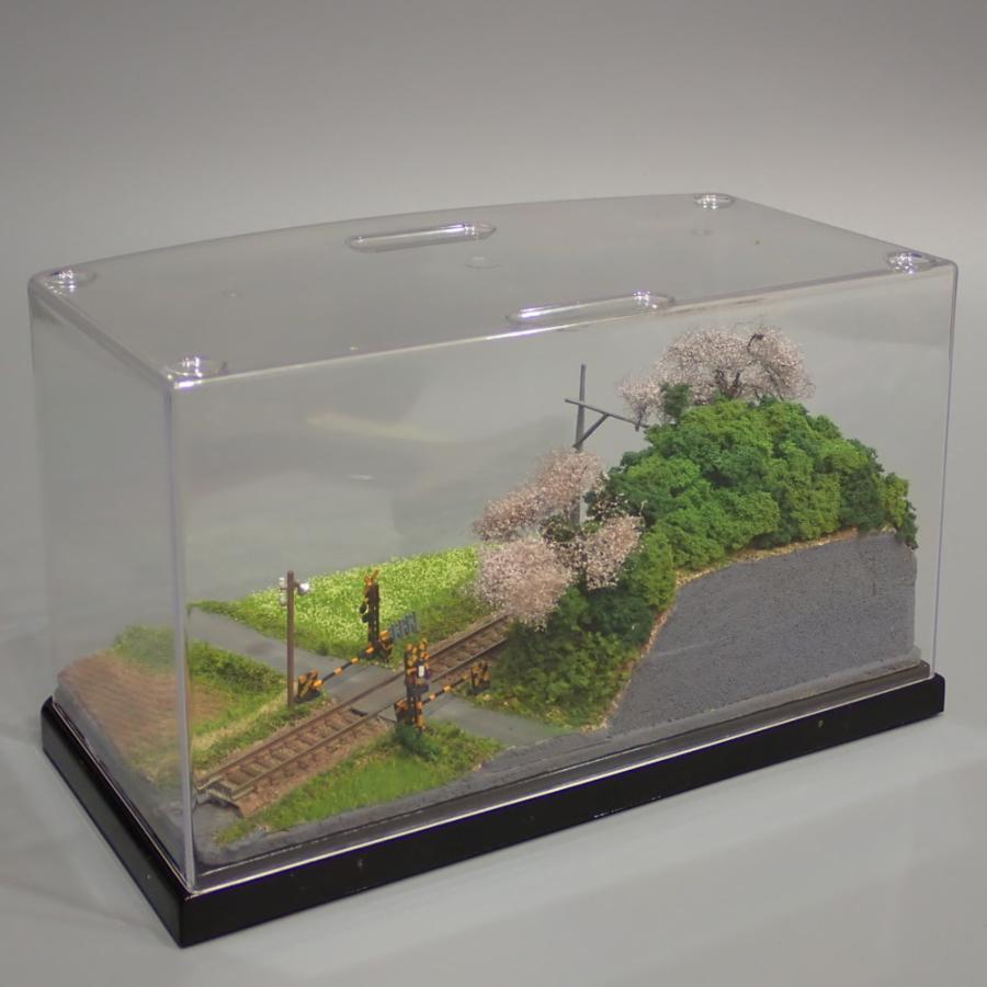 3台限定】Nゲージ ミニレイアウト 春の踏切 ：KDF 塗装済完成品 1/150