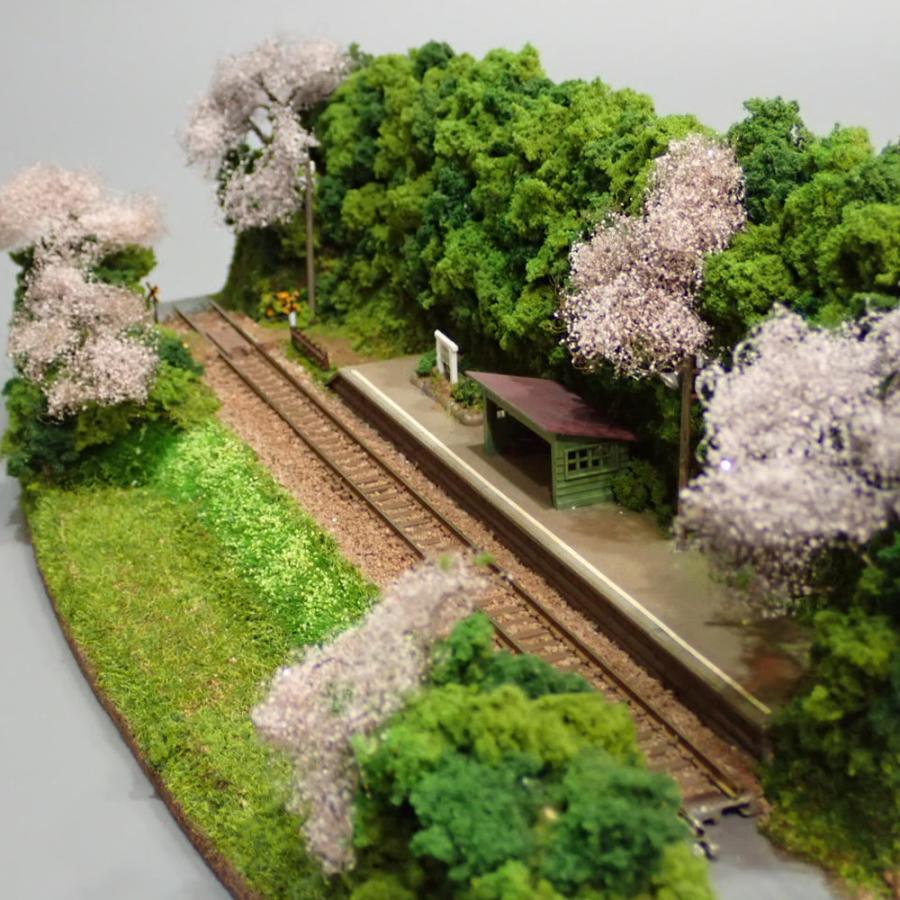 3台限定】Nゲージ ミニレイアウト 桜咲く山間小駅 ：KDF 塗装済完成品