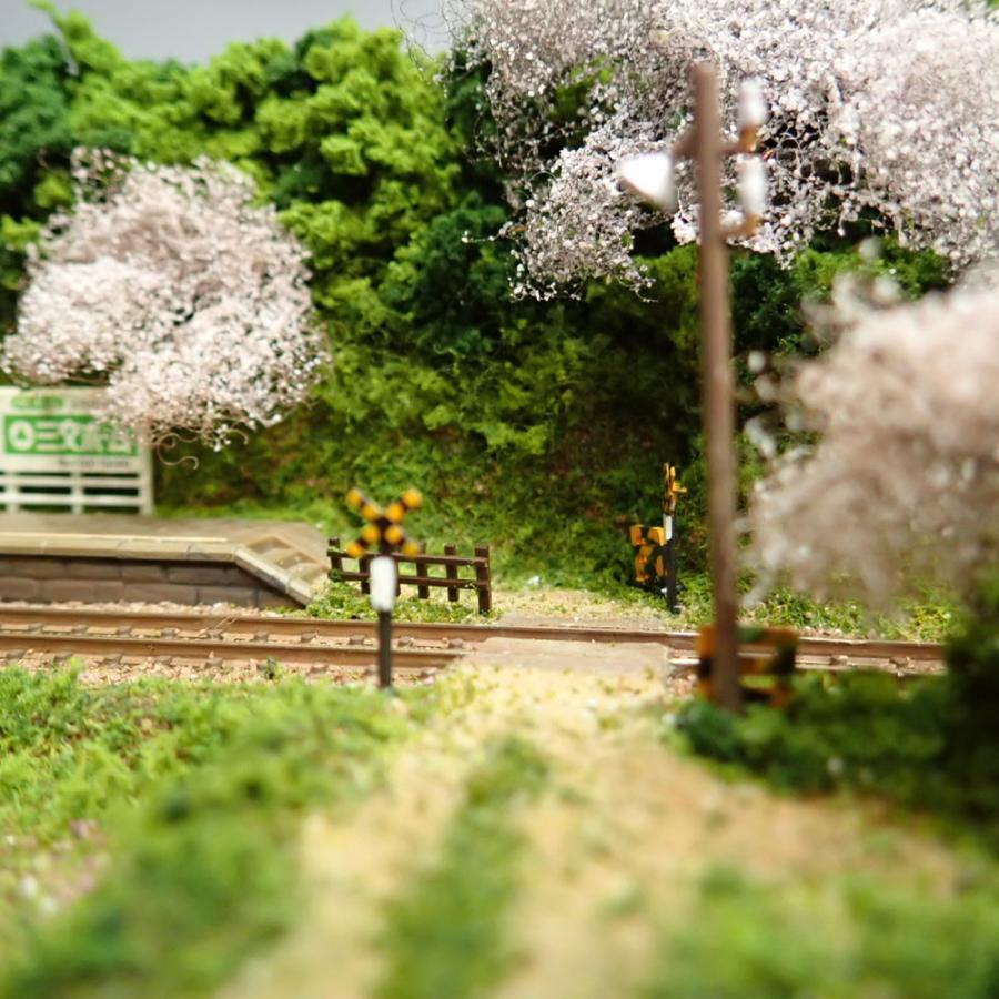 3台限定】Nゲージ ミニレイアウト 春の小駅 ：KDF 塗装済完成品 1/150