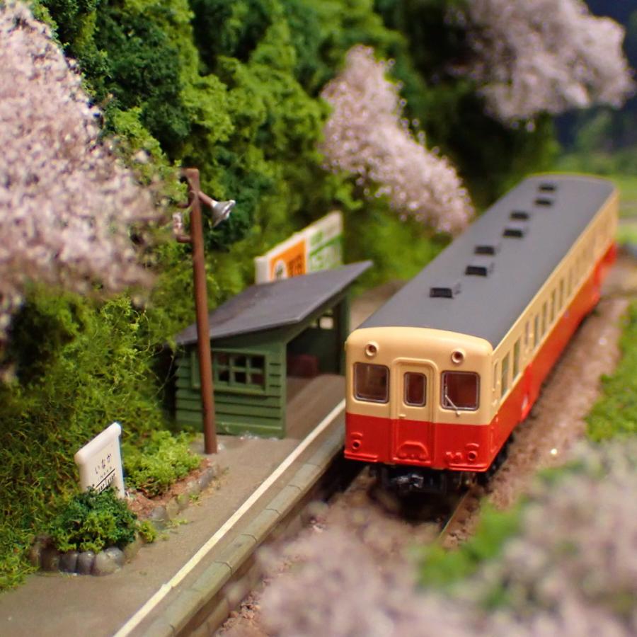 3台限定】Nゲージ ミニレイアウト 春の小駅 ：KDF 塗装済完成品 1/150