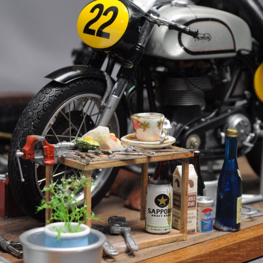 バイクとライブのロフト」 ：西村慶明 フィギュア・セクション作品 1