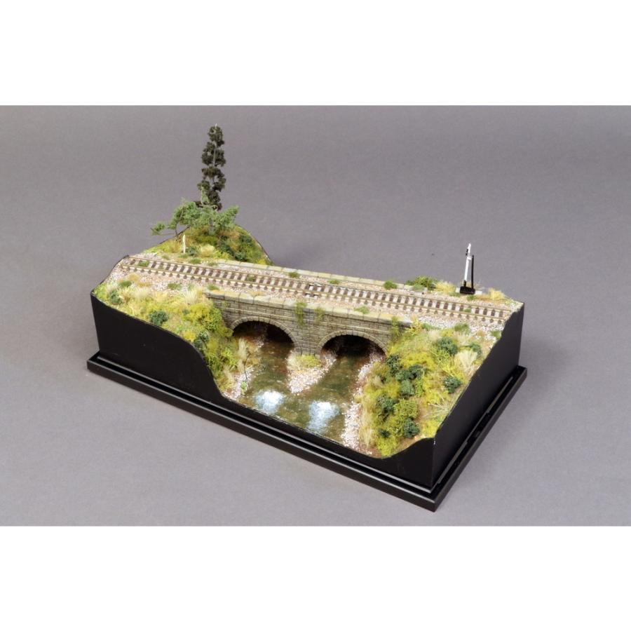 石積みのアーチ橋 ：松本典久 塗装済完成品 1/150サイズ : さかつう
