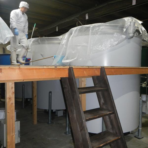 【皇室も認める蔵が造る最も売れている賀茂鶴！冷から燗まで美味しく楽しめます！】　賀茂鶴　上等酒　本醸造　精米歩合65％　720ml(四合瓶) | 賀茂鶴 | 12