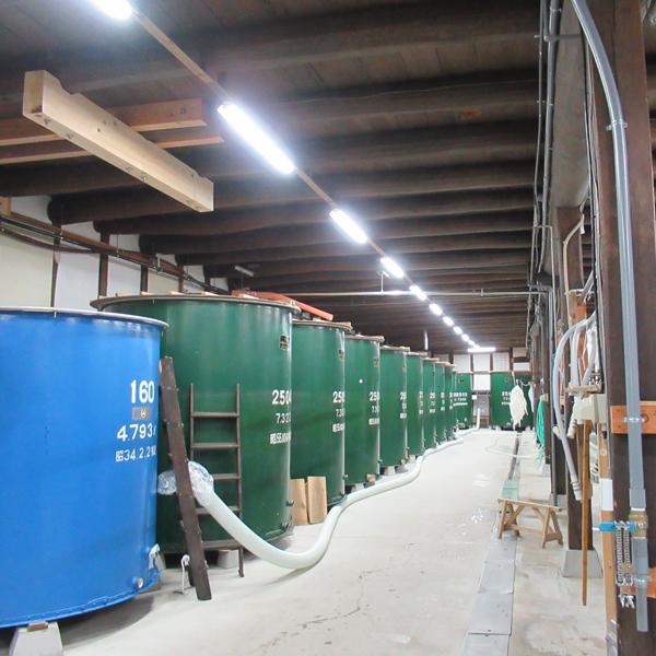 【究極の日本酒！山田錦100％精米歩合32％！】　賀茂鶴　大吟醸　吟凛雅(ぎんりんが)　袋搾り　山田錦100％　精米歩合32％　900ml(蔵純正箱付き)　 | 賀茂鶴 | 12