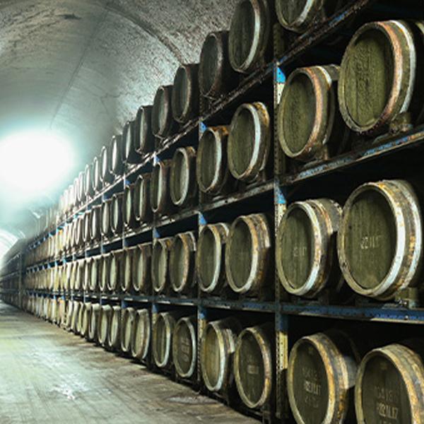 神楽酒造 【数量限定！なんと！20年古酒をたっぷり使用！】 神楽 特醸