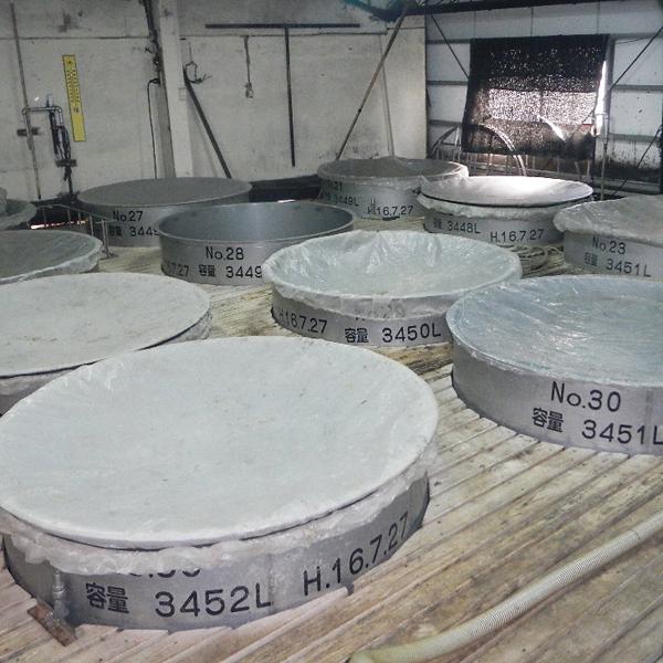 【限定入荷しました！】【焼き芋仕込みにより紅茶のような上品な香りと濃厚でまろやかなコク！】　相良　たまあかね　焼き芋　3年古酒　芋焼酎　25度　1800ml | 相良酒造 | 06