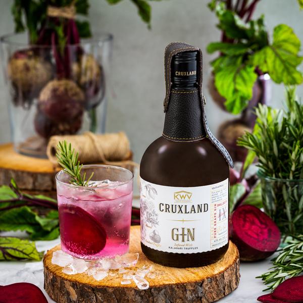 世界初！トリュフを漬け込んだプレミアムドライジン！】 KWV