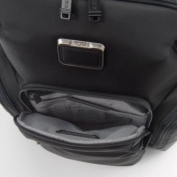 未使用 トゥミ　バックパック ブラック トゥミ TUMI トゥミ TUMI ALPHA BRAVO アルファ ブラボー Logistics