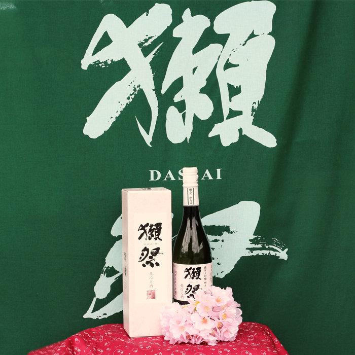 獺祭 純米大吟醸 磨き三割九分 花冷え酒 720ml 御歳暮 御年賀 : 酒舗