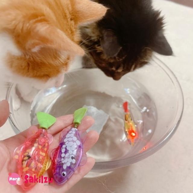 猫 おもちゃ 魚 電動 自動 LEDライト 魚ロボット ストレス解消 肥満解消 ペット用品 プレゼント｜sakiizu｜02