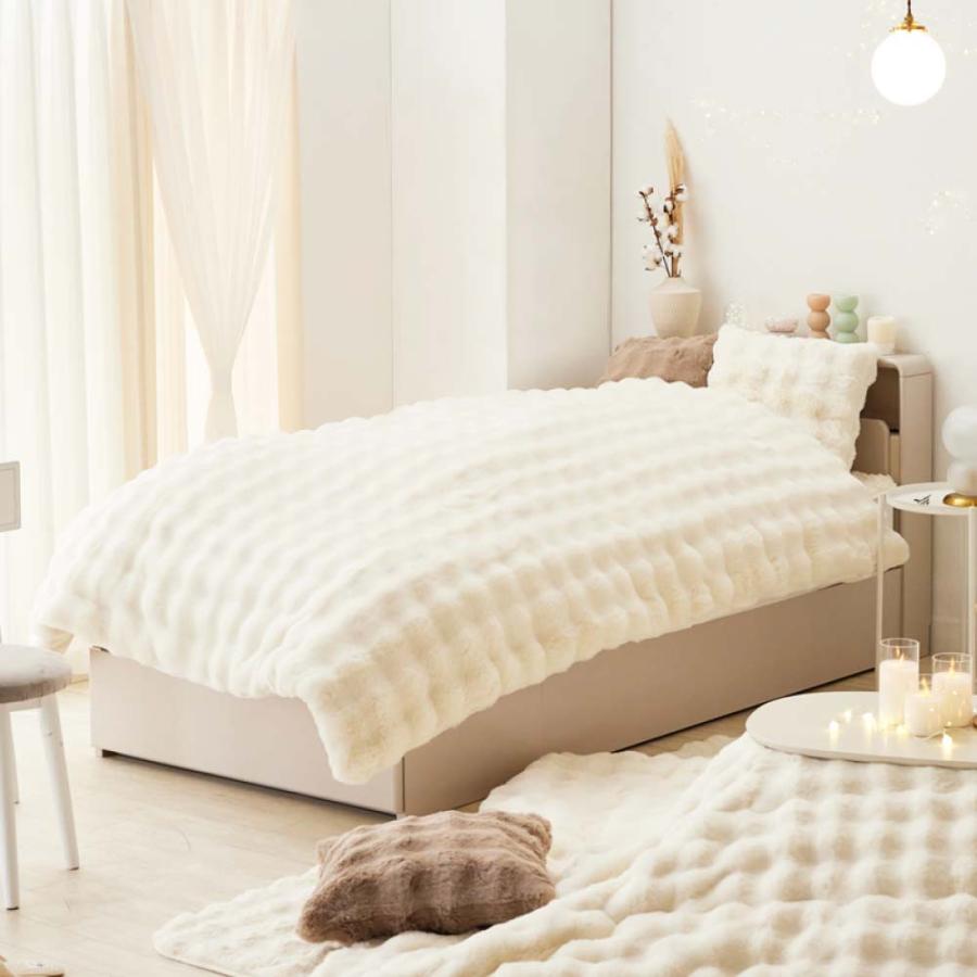 ふわふわもふもふ ブランケット まるで猫！のようなモフモフ2枚合わせ中わた入り毛布