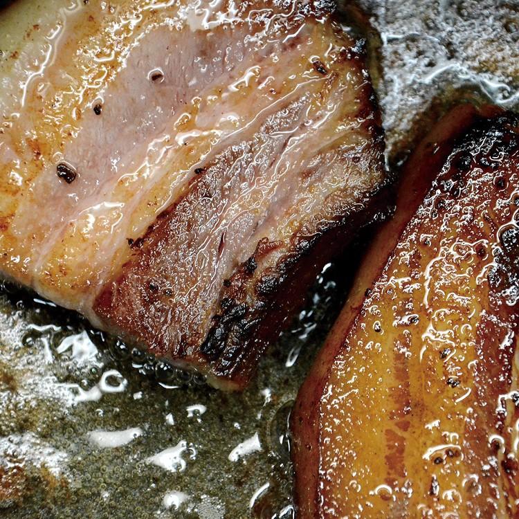 ベーコン 燻製 国産豚肉 ブロック300ｇ 全て手作り 肉本来の旨みを凝縮 熟成厚切り自家製スモークベーコン Bacon 熟成工房 朔 通販 Yahoo ショッピング