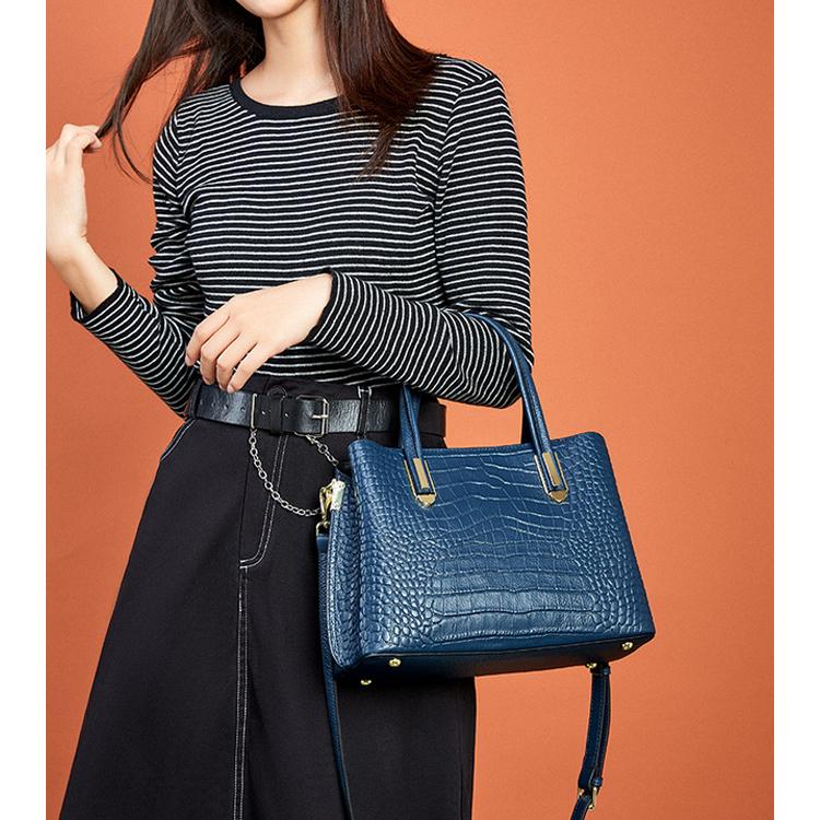 春夏新作　クロコダイル 押し型 レザー ハンドバッグ レディース 牛革 2way ショルダーバッグ 本革 革 黒 赤 グレー 斜めがけ 通勤　おし クロコダイル 押し型レザー ハンドバッグ レディース 2way 本革 革 黒