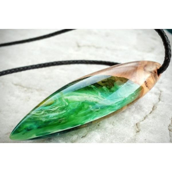 577 天然石 フォスフォシデライト 10㎜ 斜燐鉄鉱 ピアス イヤリング