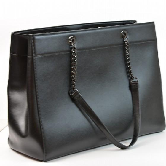 FERRAGAMO 【未使用品】フェラガモ バッグ チェーン トート FERRAGAMO 【未使用品】フェラガモ バッグ チェーン トート