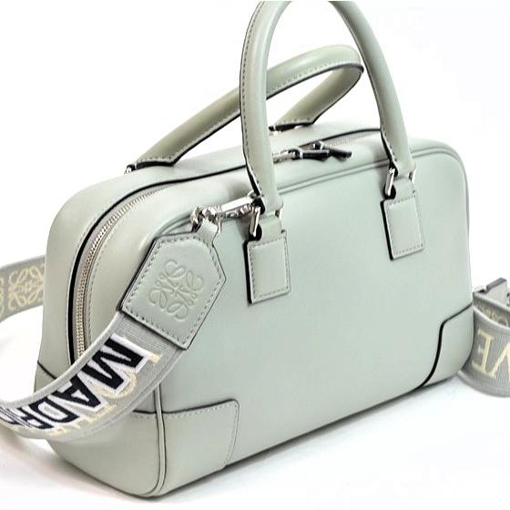 美品 LOEWE アマソナ 23 LOEWE (ロエベ) カーフスキン アマソナ23 ショルダー 2WAY