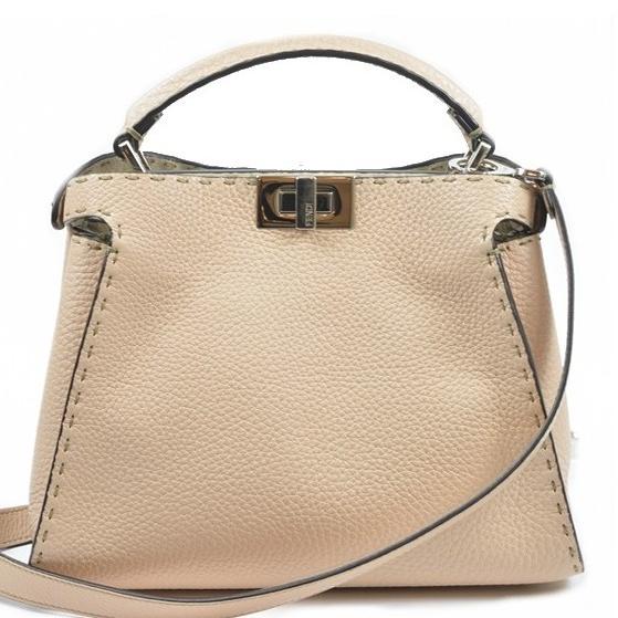 フェンディ / FENDI　ピーカブー アイコニック エッセンシャリー　8BN302　セレリアレザー　グレー系 【中古】 商品番号 S-159836 FENDI - フェンディ / FENDI ピーカブー アイコニック エッセン