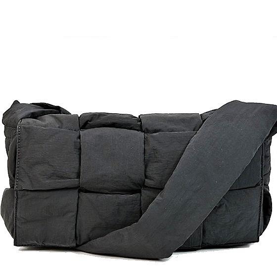 BOTTEGA VENETA（ボッテガ・ヴェネタ） 【美品】ボッテガ ヴェネタ