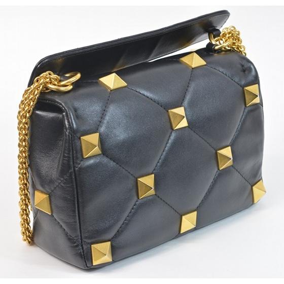 VALENTINO 【美品】ヴァレンティノ ローマンスタッズ ナッパ VALENTINO 【美品】ヴァレンティノ ローマンスタッズ ナッパ