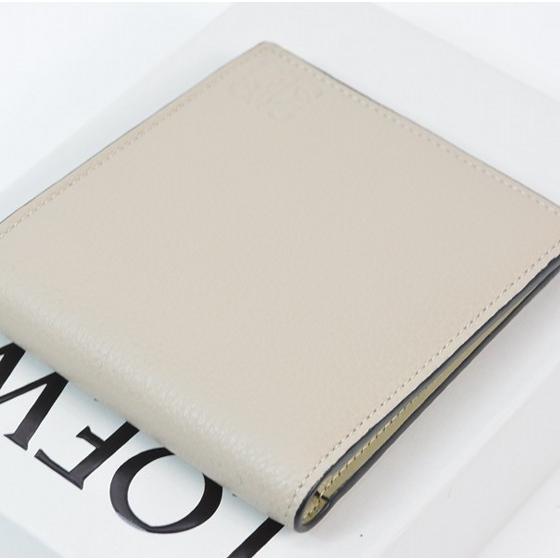 新品】ロエベ 二つ折り 財布 バイフォールド ウォレット : サクラ