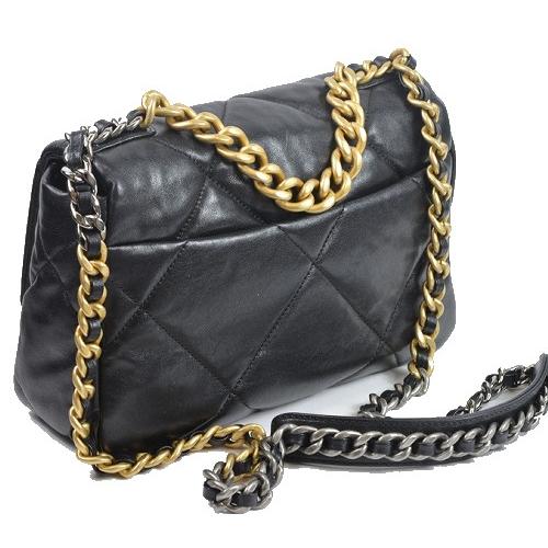 CHANEL（シャネル） 【美品】シャネル バッグ CHANEL 19 フラップ