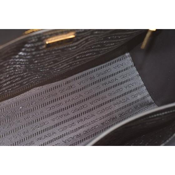PRADA 【新品同様】プラダ 1BA335 サフィアーノ トートバッグ PRADA 【新品同様】プラダ 1BA335 サフィアーノ トートバッグ