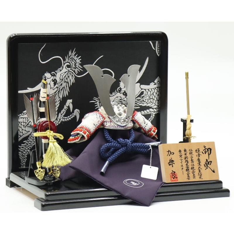 兜　極上品　寿慶作　銀竜　兜飾り Amazon | 五月人形 コンパクト 兜 ケース入り 5月人形 ケース飾り ミニ