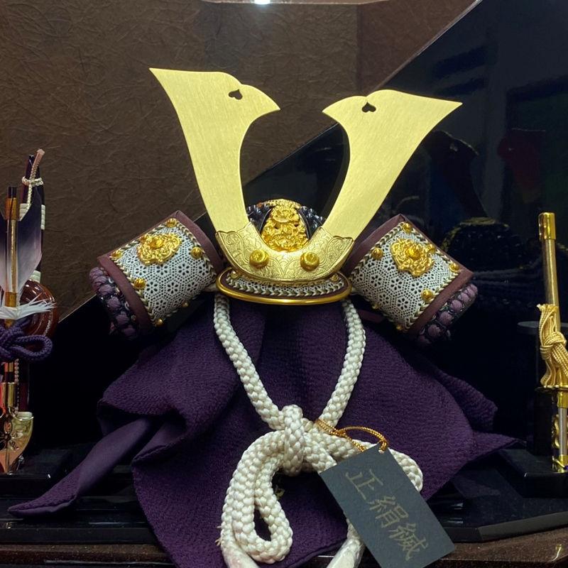 五月人形 兜飾り平飾 辰広作 1/5号 黒茶和紙LED付 2024-yb165 幅36cm