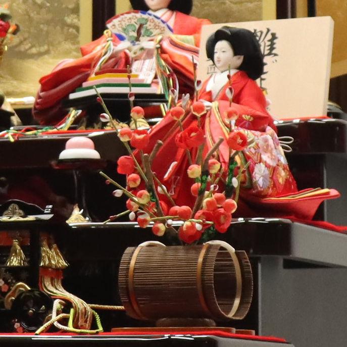 雛人形 段飾り 柚月 千匠 小十親王 五寸官女 桜刺繍 会津曙塗り三段