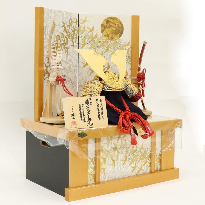 五月人形 兜飾り収納飾 雄山作 12号 菊一文字之兜 月に千羽鶴 2025-tb033 幅45cm_3