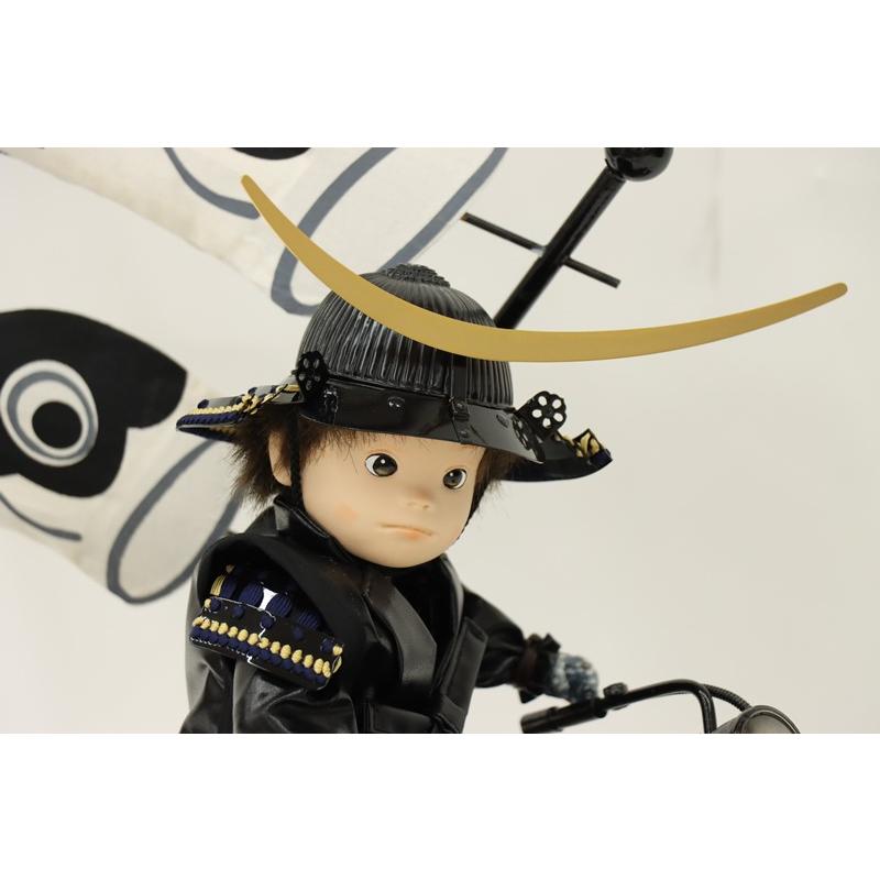 五月人形 子ども大将平飾 壹三作 わんぱくライダー 黒鉄伊達鎧着大将