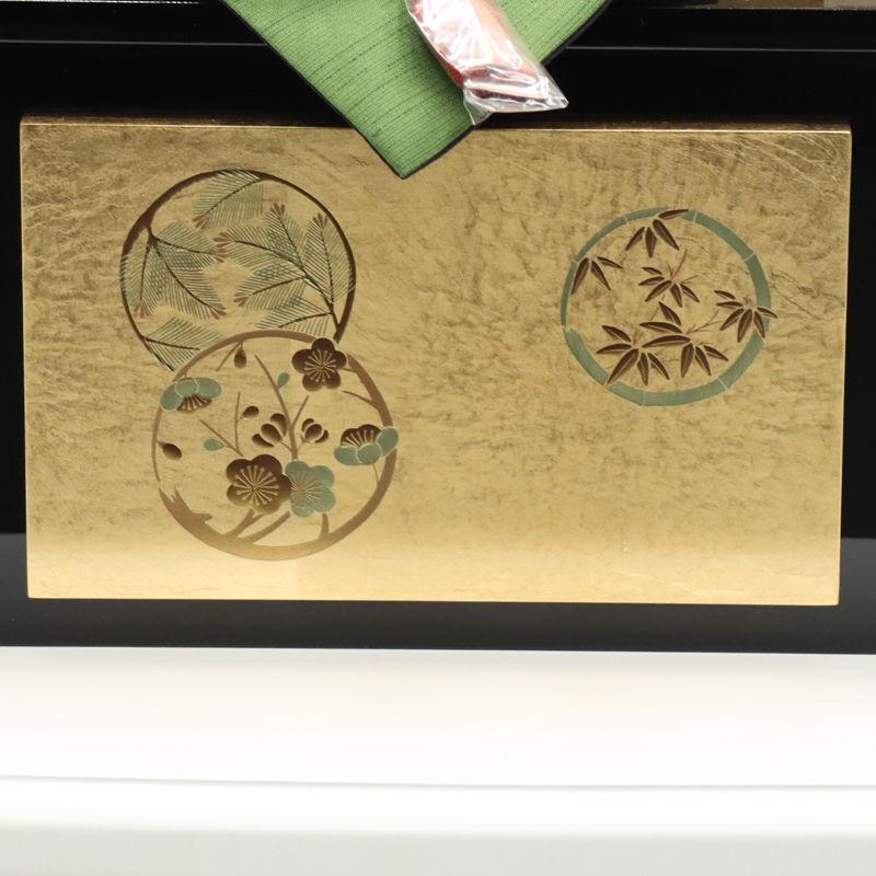 五月人形 兜飾り収納飾 一久作 5号 エディション100（花丸）黒金 2025-yb006 幅30cm