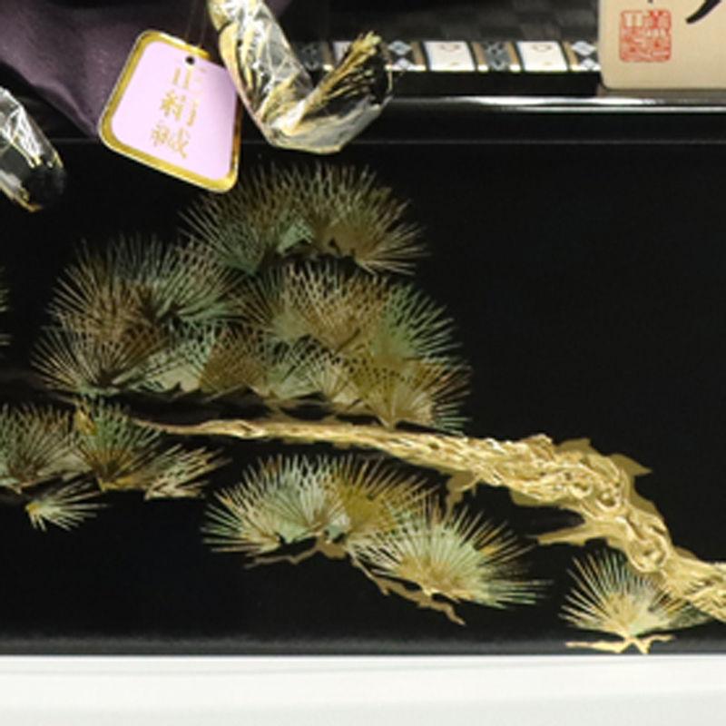 五月人形 兜飾り収納飾 11号 菊花上杉謙信 金彩松鷹 2025-yb010 幅46cm