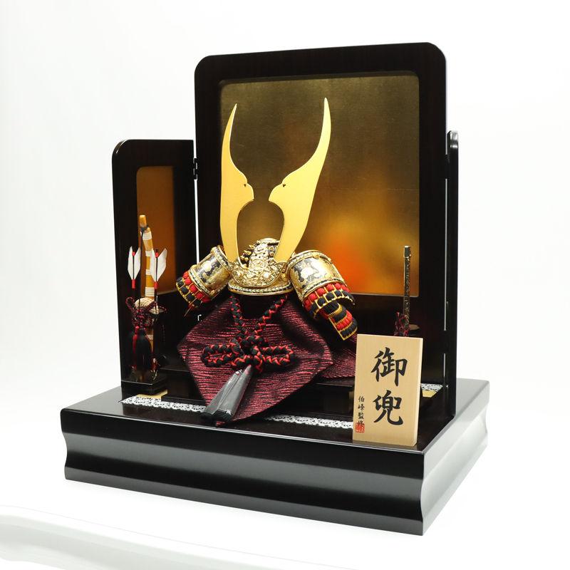 五月人形 兜飾り平飾 伯峰 16号 金屏風 2025-yb018 幅45cm : さくら