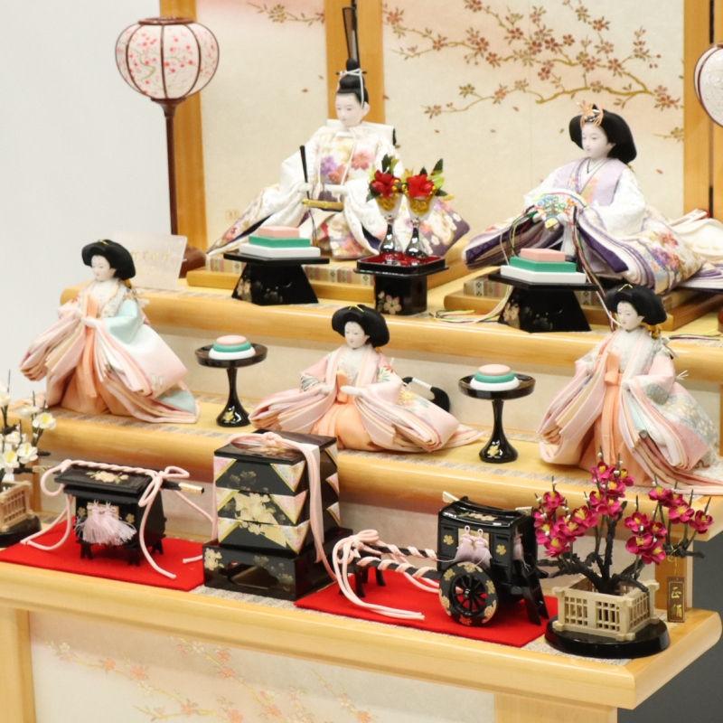 雛人形 段飾り 金雪輪に桜 田村芙紗彦 京十番親王 芥子官女 雪輪桜刺繍 京洛和紙桜屏風 2025-yg007 幅80cm 三段飾_12