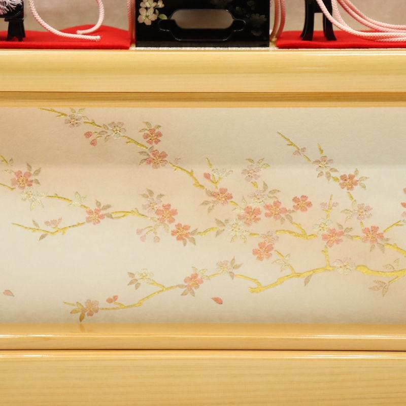 雛人形 段飾り 金雪輪に桜 田村芙紗彦 京十番親王 芥子官女 雪輪桜刺繍 京洛和紙桜屏風 2025-yg007 幅80cm 三段飾_10