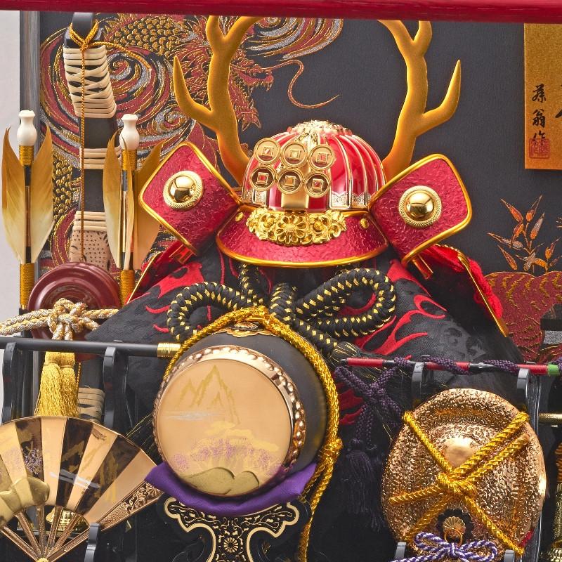 五月人形 ケース飾り兜 豪将 真田幸村の兜 幅38cm アクリルケース 黒赤