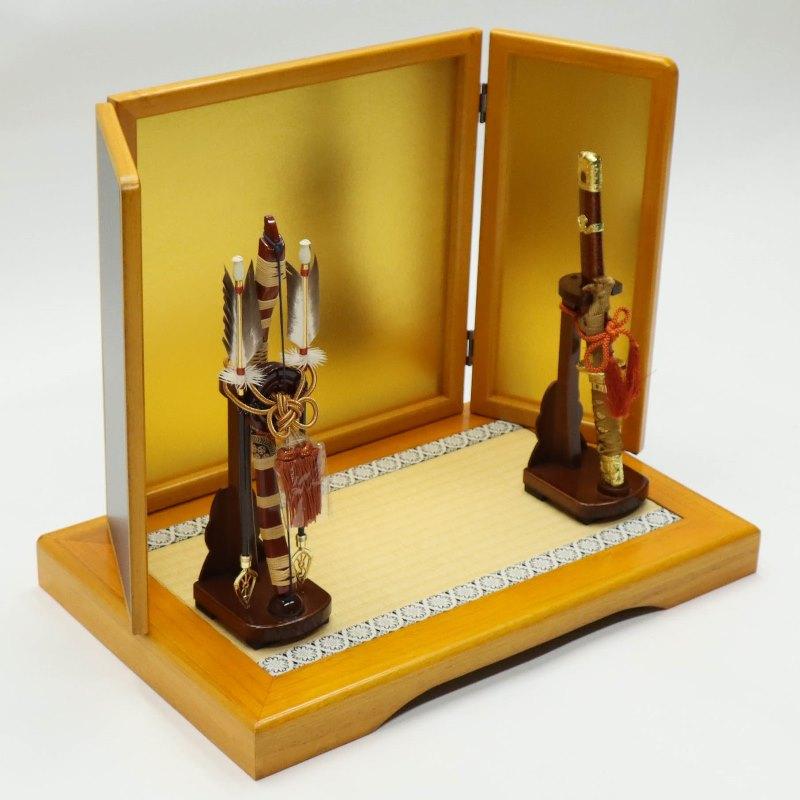 五月人形 台と屏風と弓太刀セット