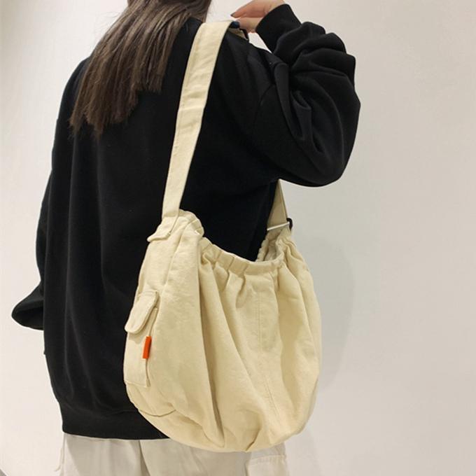 【Sサイズ・餃子バック】本革　ハンドバック ショルダーバック　餃子バック 9acfbde63d292d8c9f449e55db2452
