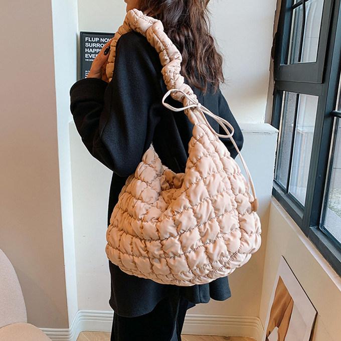 キルト ショルダーバッグ レディース キルティング トートバッグ
